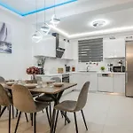 Oreal Luxury Villa *